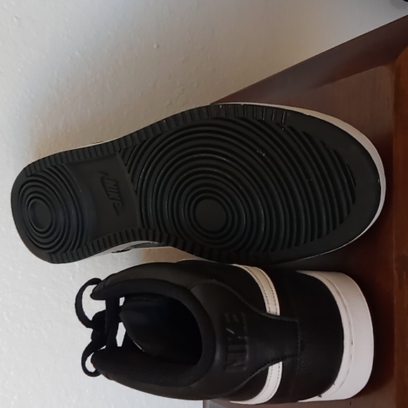 Nije Court Vision Mid size 11 - Picture 6 of 7